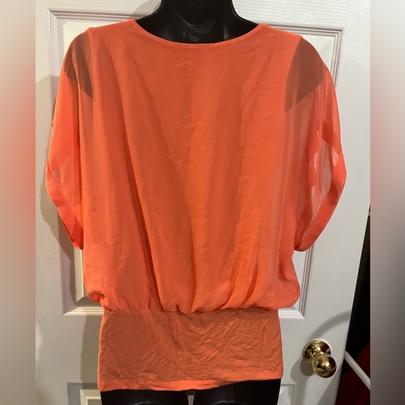 3/$15 Blouse - Picture 2 of 3